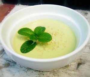 sopa-de-aguacate