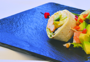 Foto Receta Roll de Aguacate Trops con Ensalada de Langostinos