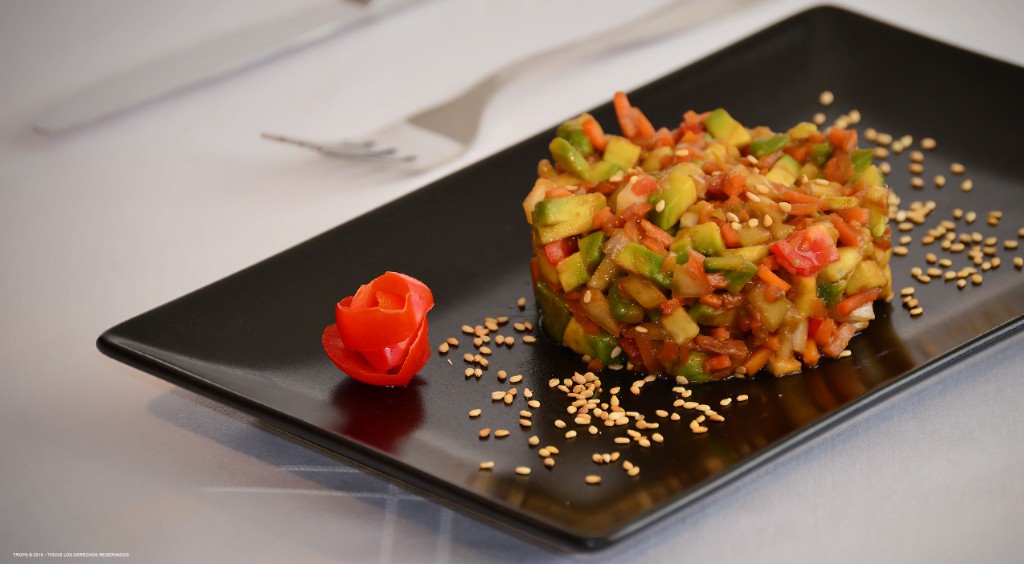 Tartar de Aguacate a la Oriental