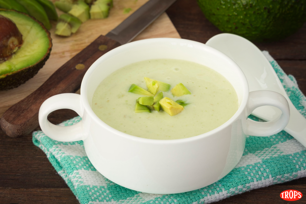 sopa de aguacate